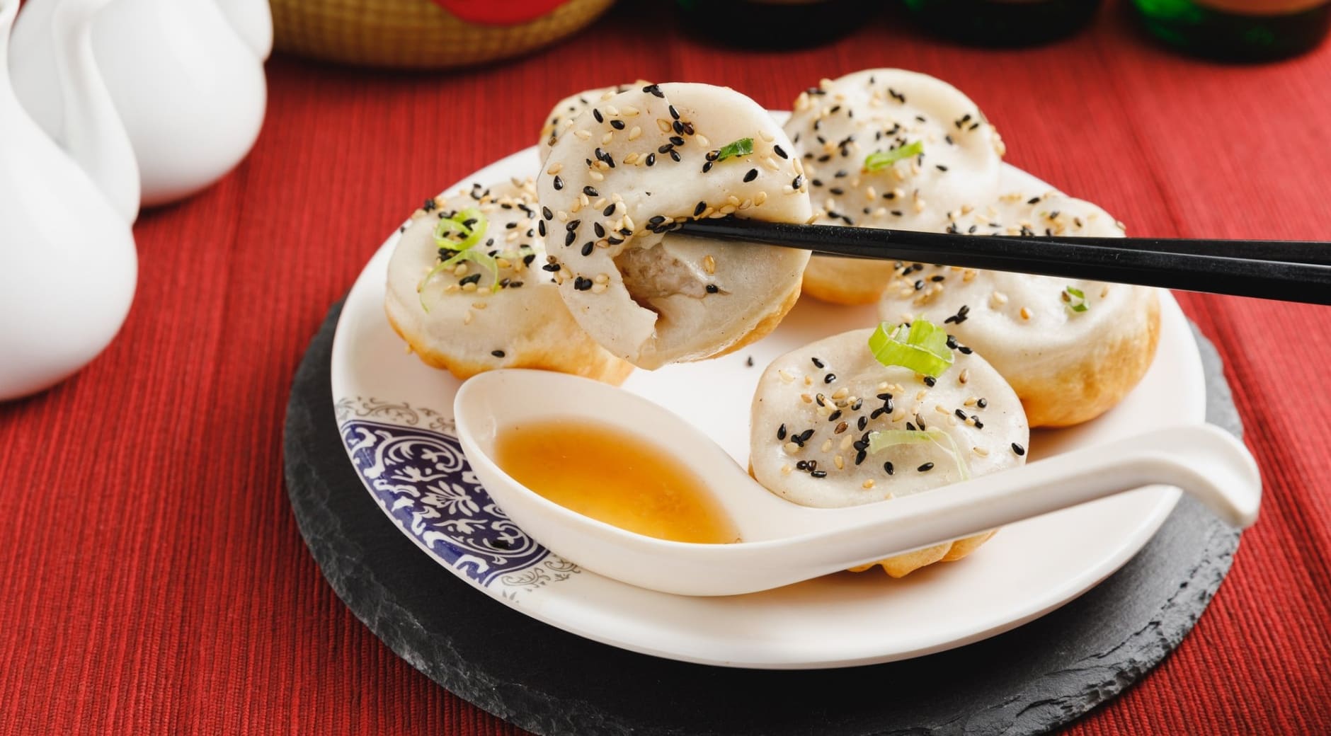 お勧め料理焼き小籠包
