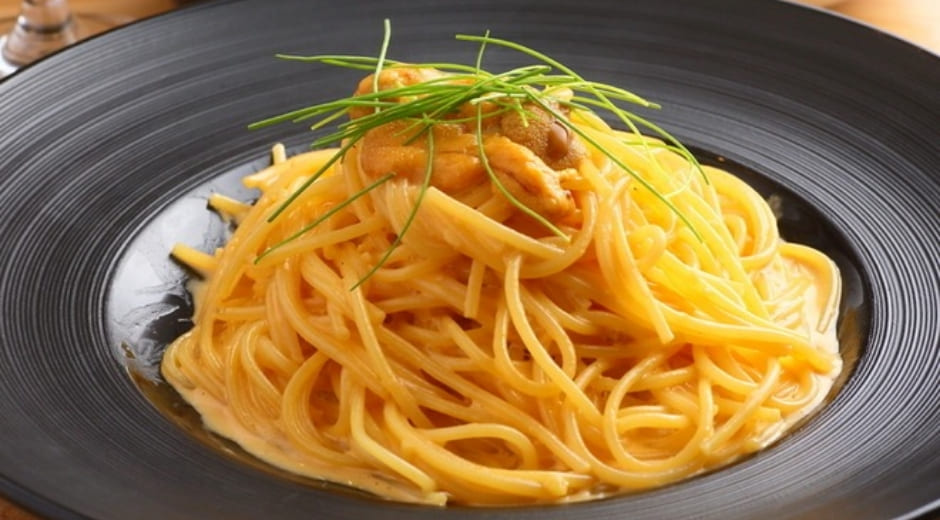 ウニのクリームパスタ
